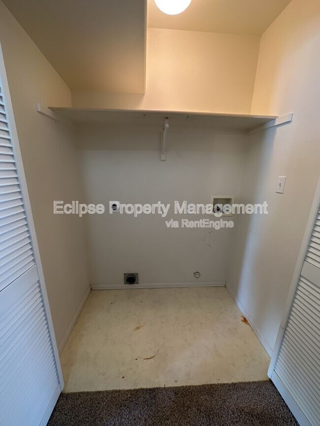 Building Photo - 488 Coronado Ct