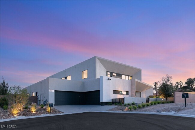 Building Photo - 7385 Heron Cyn Ct