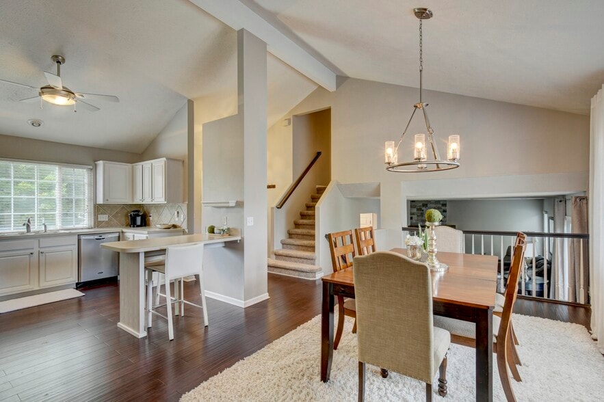 Building Photo - 17904 Karen Cir