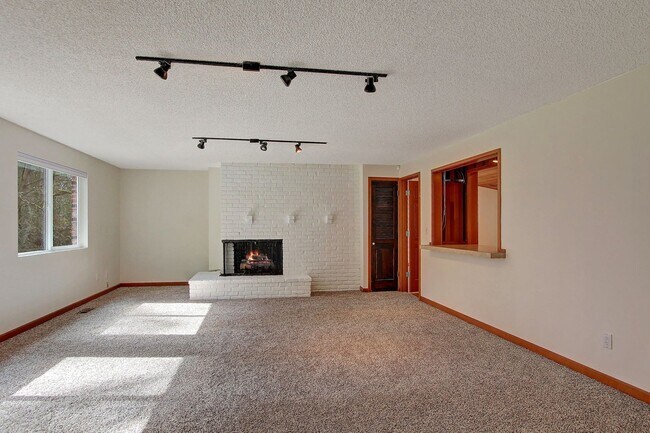 Building Photo - 4411 169th St SE