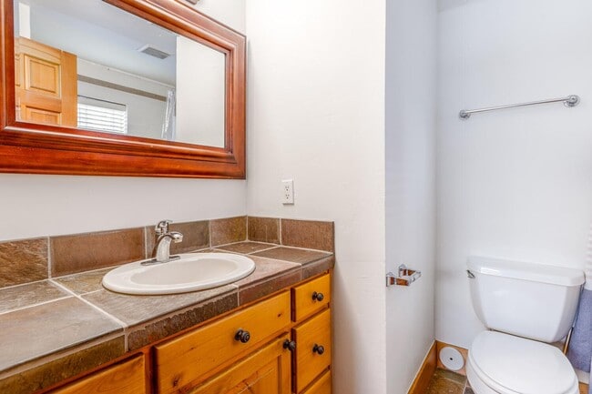 Building Photo - Old Town GEM Just 1 Block from PCMR!