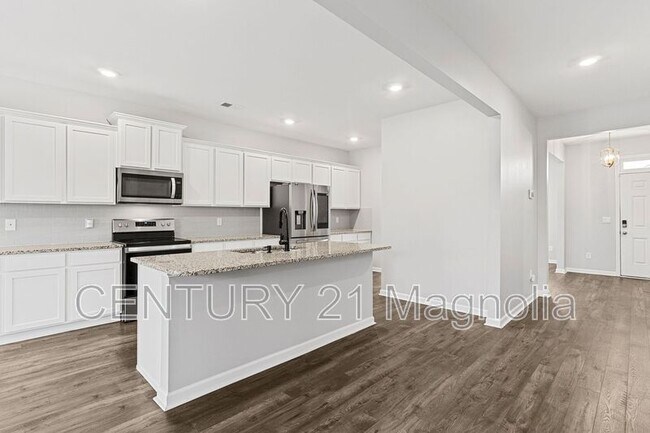 Building Photo - 552 Post Oak Ln