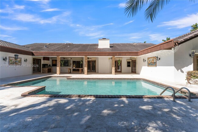 Building Photo - 15305 SW 74th Ct