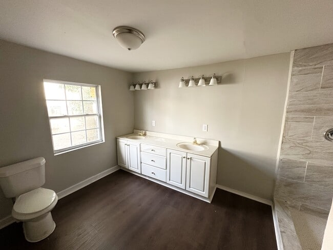 Building Photo - 8035 4th Ave S