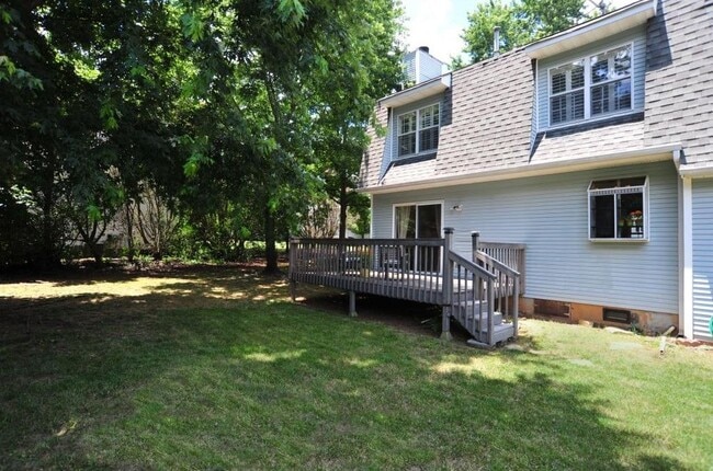Building Photo - 115 Park Bridge Ln