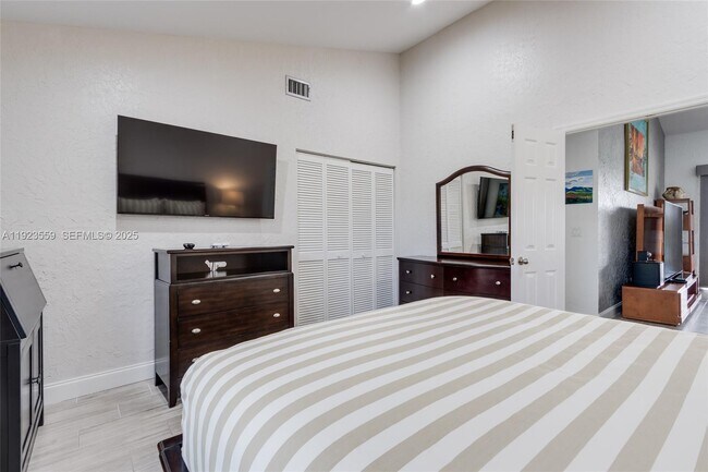 Building Photo - 11115 Boca Woods Ln