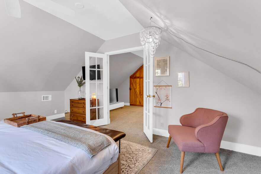 bedroom - 1050 Tilden St NW