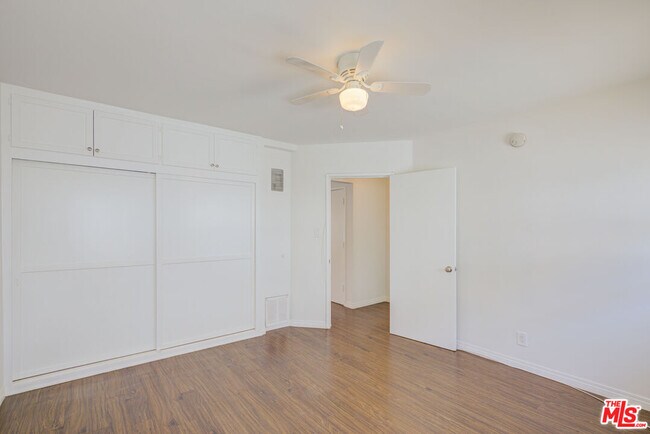 Building Photo - 1643 N Formosa Ave