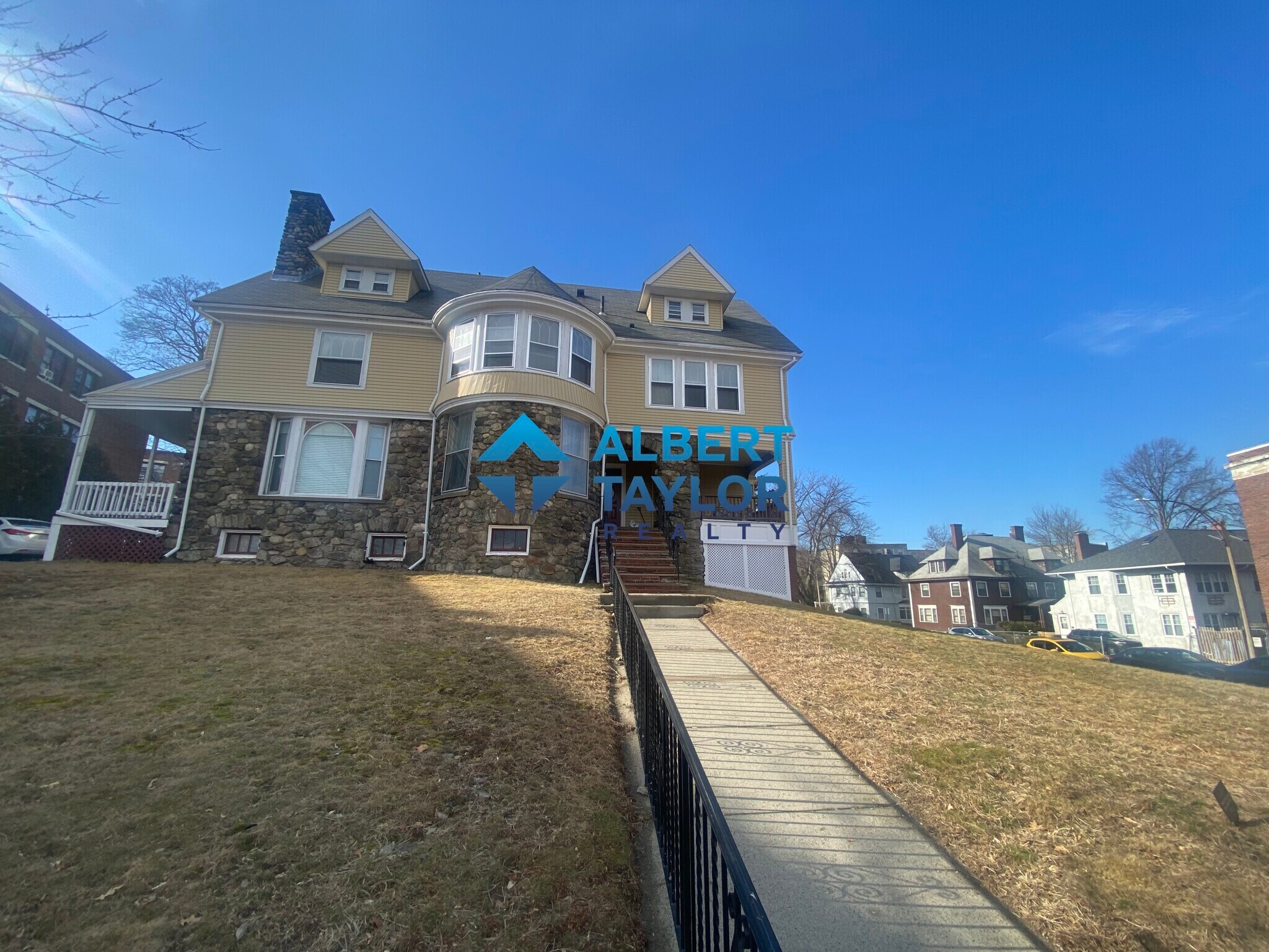 Building Photo - 15 Chiswick Ter