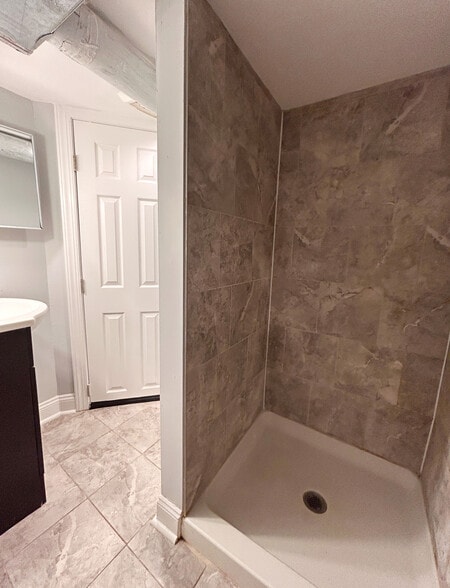 Building Photo - 6223 Hazel Ave