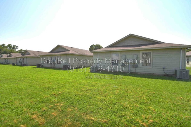Building Photo - 6009 S Madison Pl