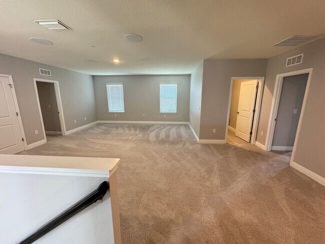 Building Photo - Available NOW!  Incredible, SPACIOUS 5 Bed...