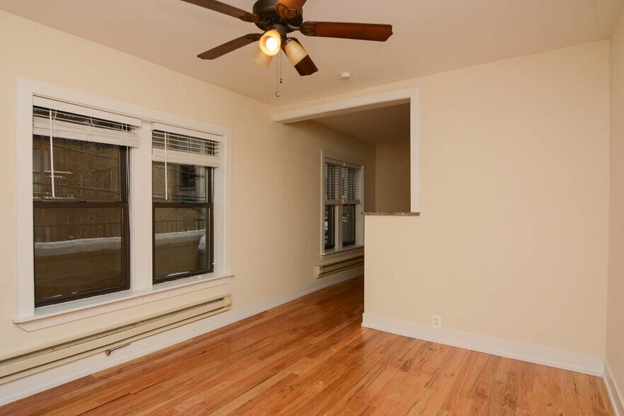 Building Photo - 2850 N Orchard St