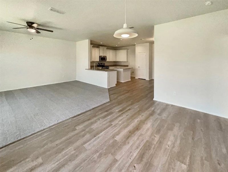 Building Photo - 4100 Dragonfly Ct
