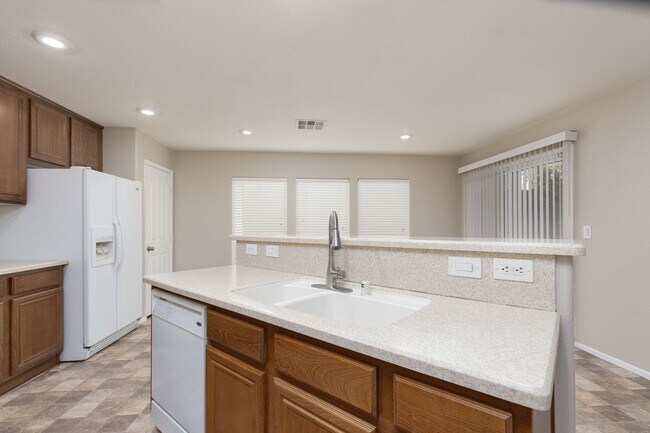 Building Photo - Southwest Las Vegas Home with 3 Bedrooms