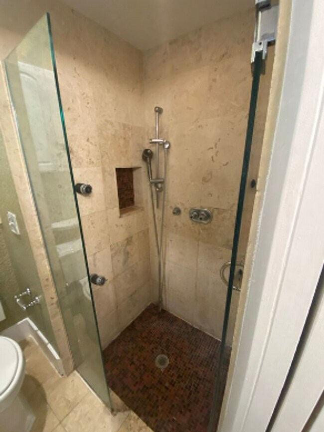 Building Photo - 3 Bedroom 2 Bath in Historic Orlando for RENT!