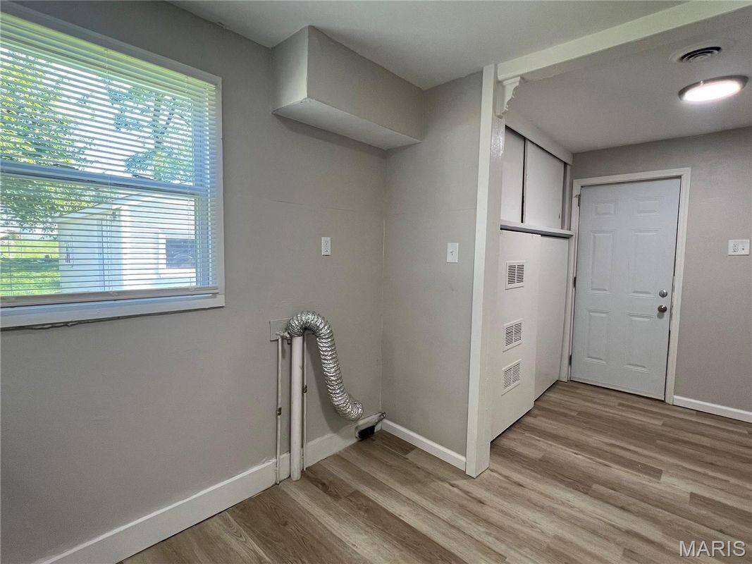 Building Photo - 9129 Kathlyn Dr
