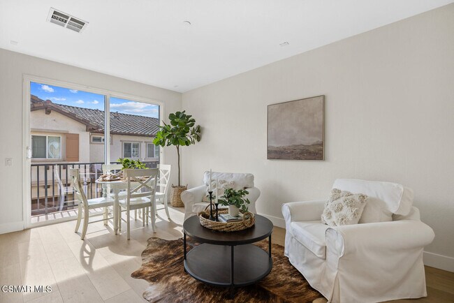 Building Photo - 88 Via Katrina