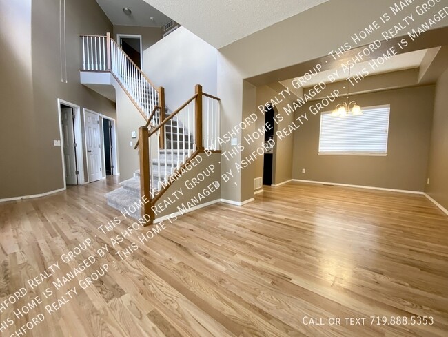 Building Photo - 6667 Snowy Range Dr