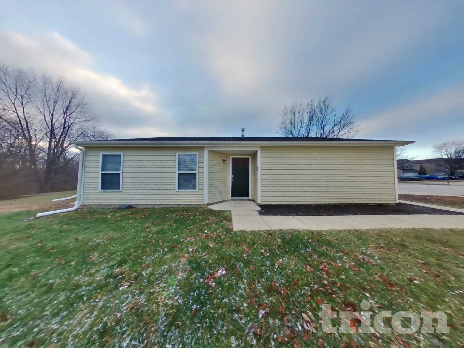 Building Photo - 773 Fern St