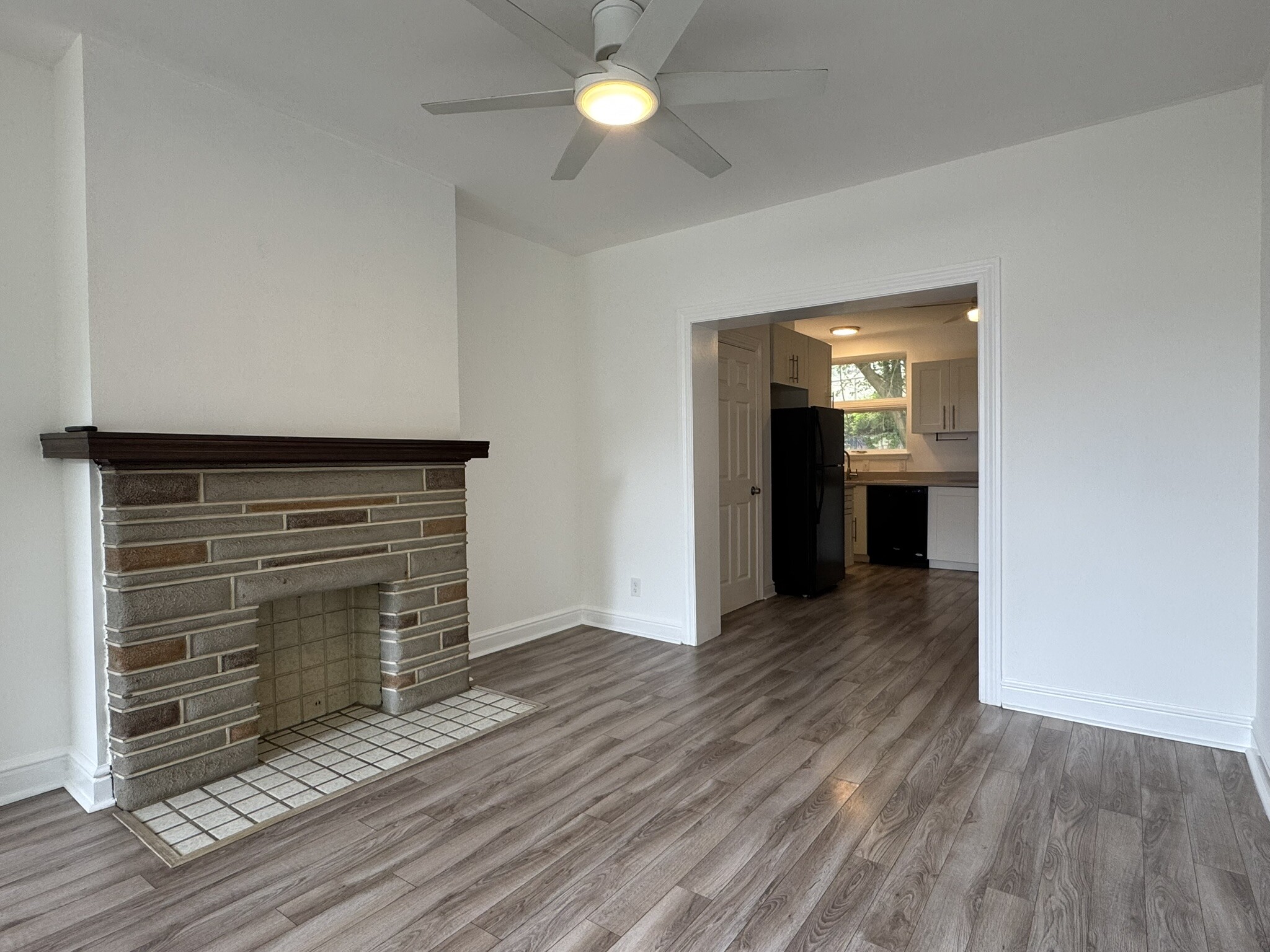 Building Photo - 5474 Black St