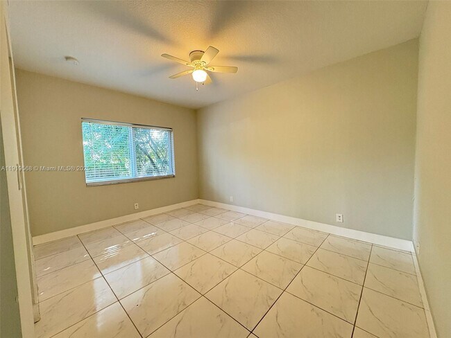 Building Photo - 249 NW 8th Ave