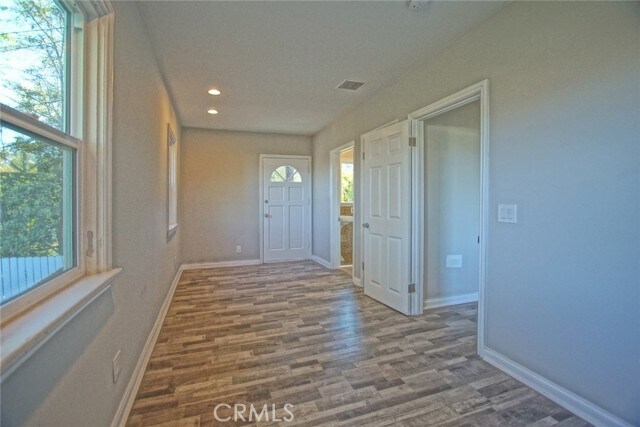 Building Photo - 3915 Fredonia Dr