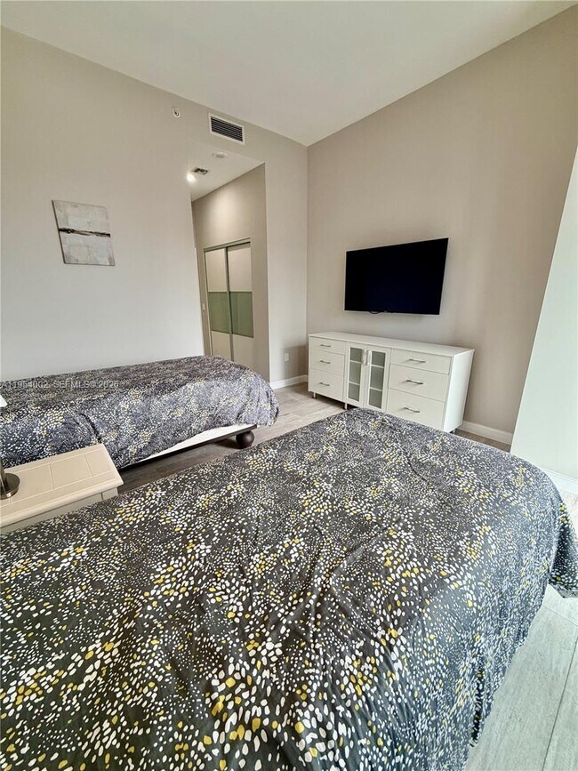 Building Photo - 45 SW 9th St