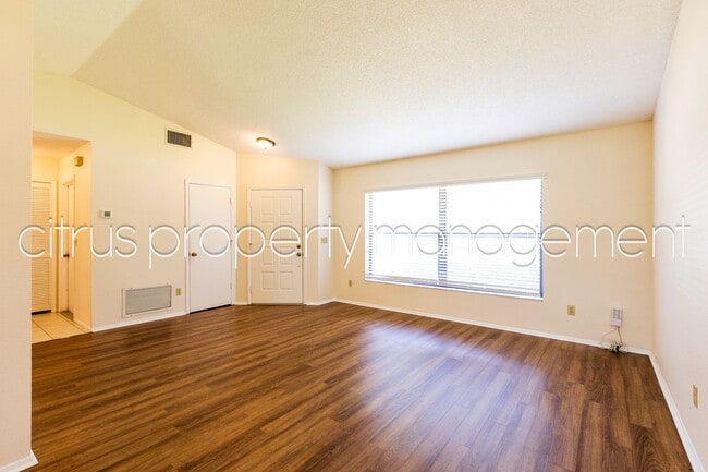 Building Photo - 3/2 Home in Alafaya Woods