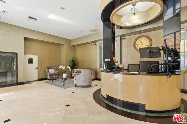 Building Photo - 10535 Wilshire Blvd