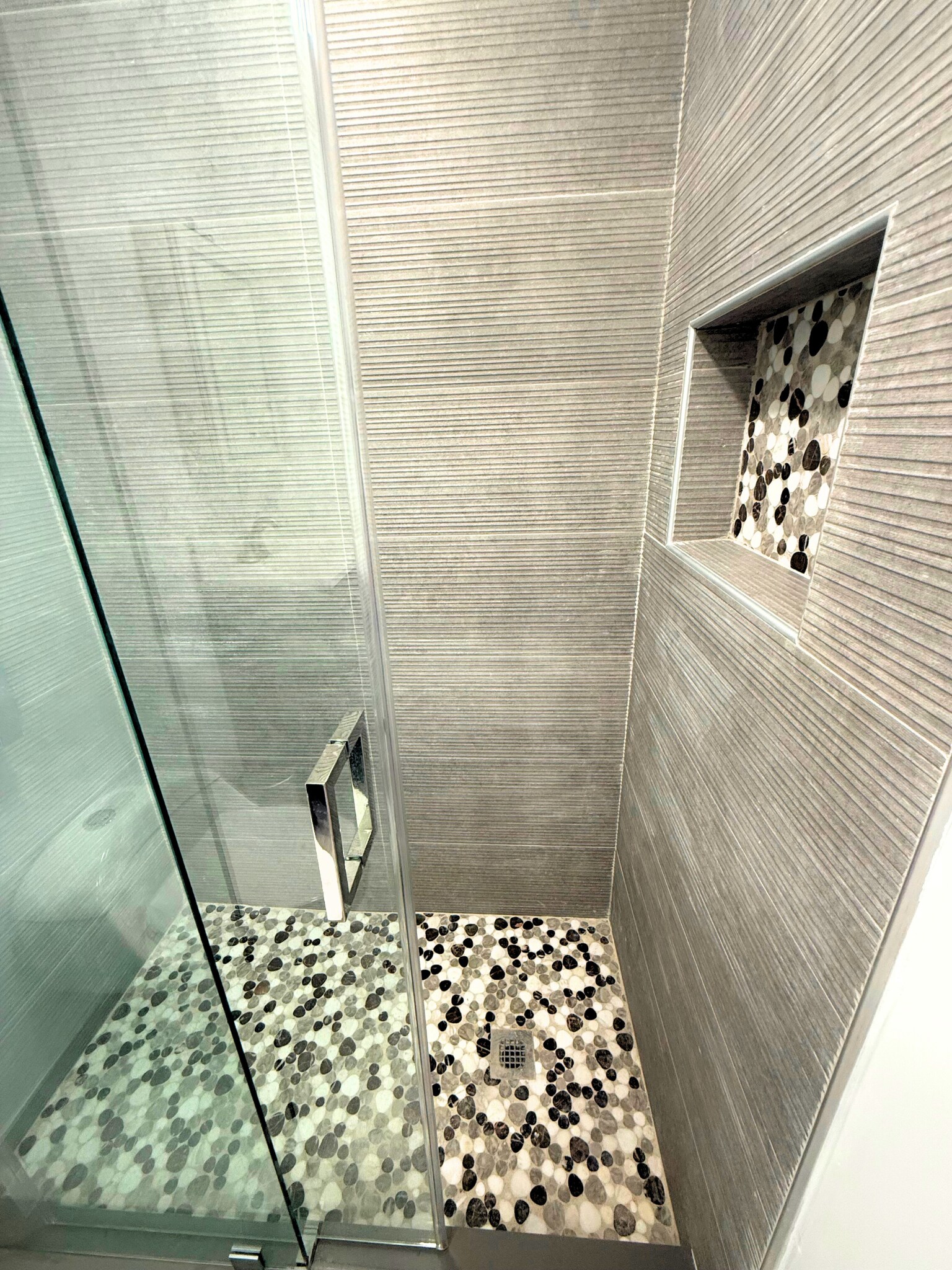 Shower - 13901 SW 92nd Ave