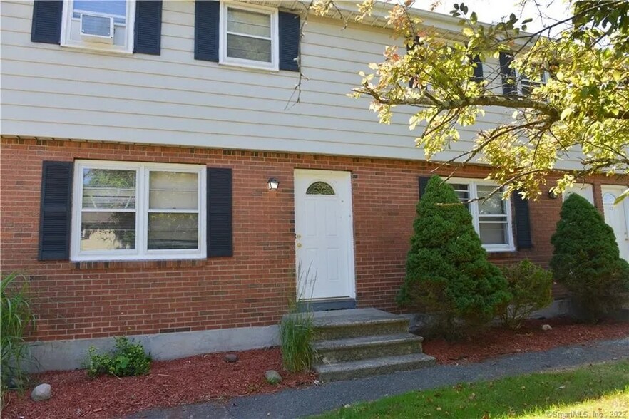 Building Photo - 83 Shawn Dr