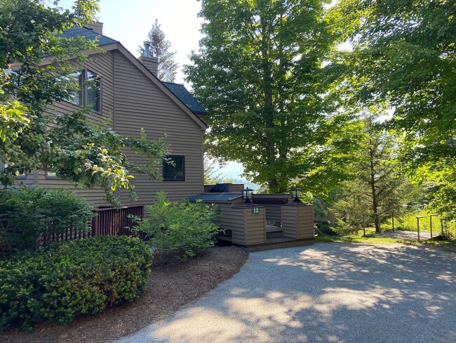 Building Photo - 287 Crawford Ridge Rd