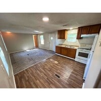 Building Photo - 2395 Parrott Dr