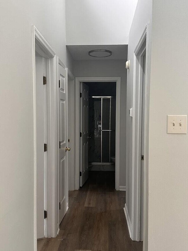 Building Photo - 3317 Oaklyn Ct