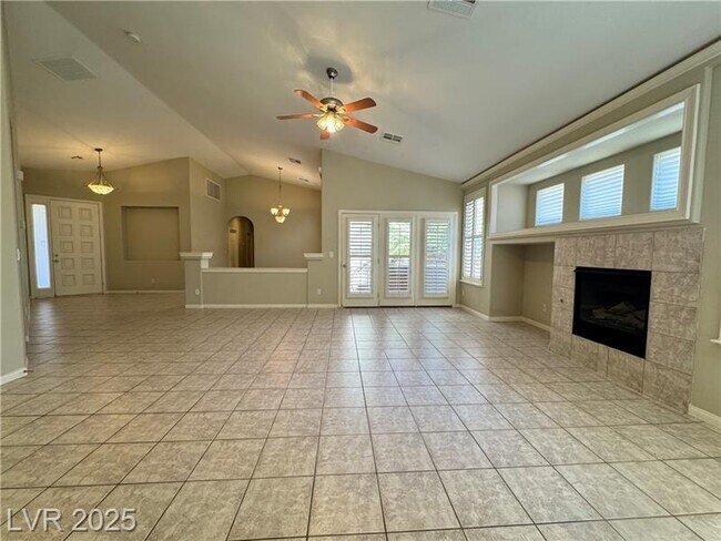 Building Photo - 11270 Tenza Ct