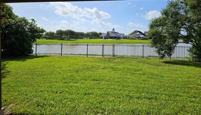 Primary Photo - 707 Aqua Vista Ln