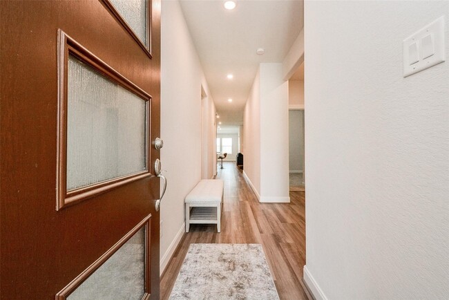 Building Photo - 4431 Silvergrass Ln