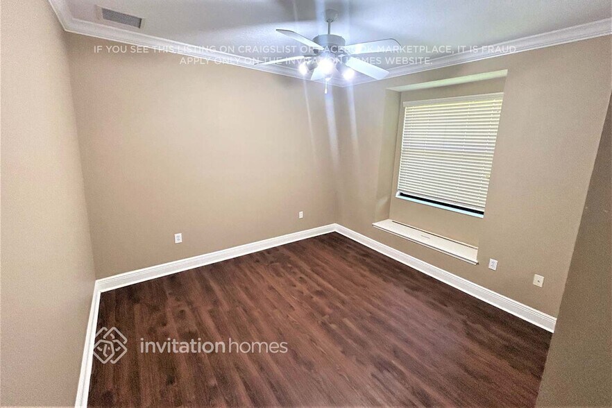 Building Photo - 4684 Tuscana Dr