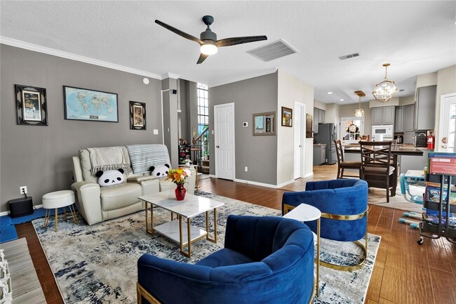 Building Photo - 25823 Lake Lawn Dr