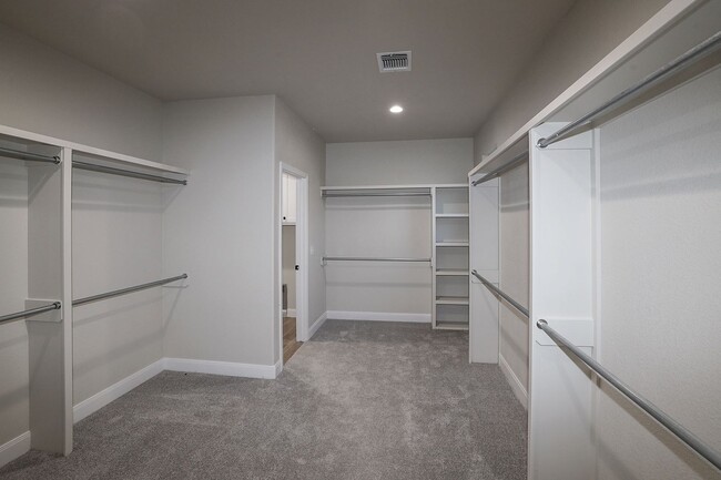 Building Photo - 3251 Tulsa Dr