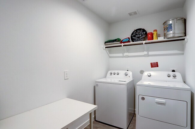 Building Photo - 3838 Beltingham Bend Wy