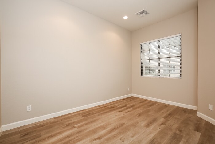Building Photo - 4241 Pebble Creek Pkwy