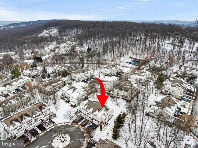 Building Photo - 120 Elizabeth Ct