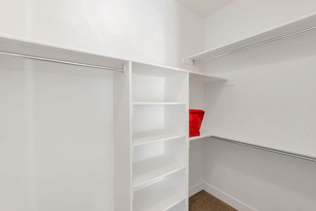 Building Photo - Beautiful 3 Bedroom 2 Bath Condo in Torino Village in North Orem