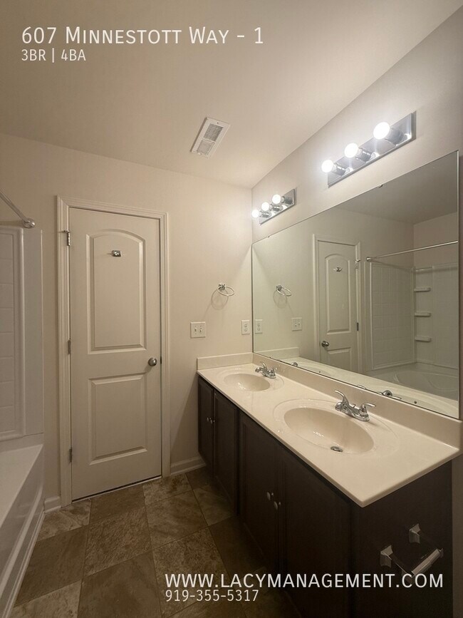 Building Photo - 607 Minnestott Way