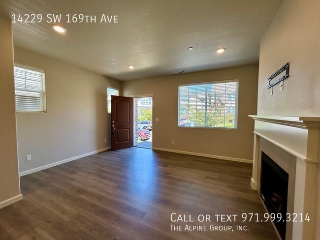 Building Photo - 14229 SW 169th Ave
