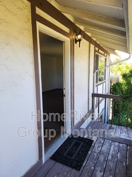 Primary Photo - 2139 S 4th St W