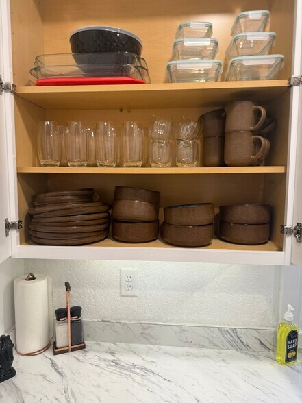 Building Photo - 826 7th Ave N