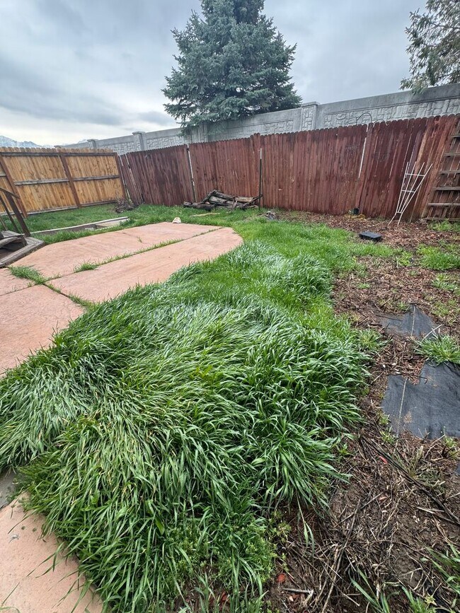 Building Photo - Beautiful Taylosville Home for rent!